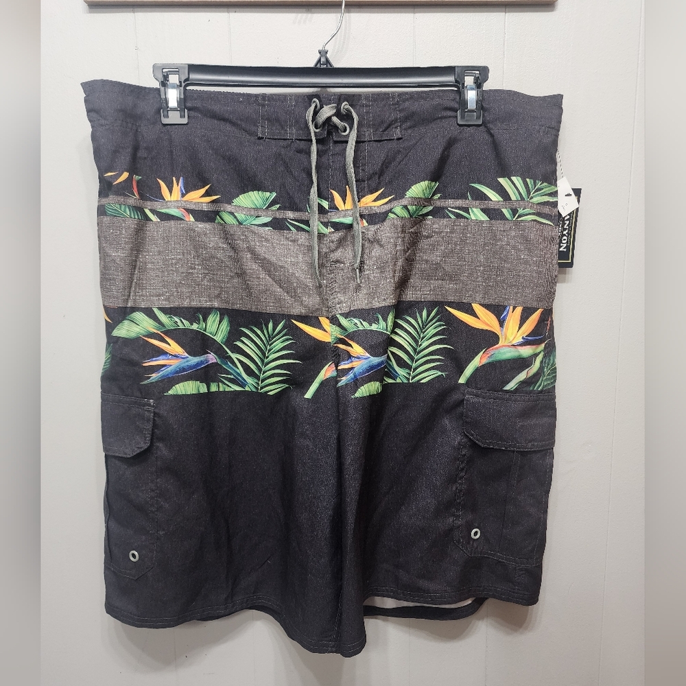NWT Canyon Creek Swim Trunks XXL Beach Multicolor Casual Pockets B777